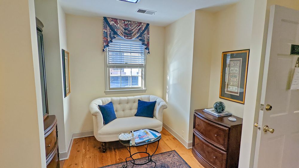 Office Space in Downtown Leesburg: 101 Loudoun Streeet SW, Leesburg, VA 20175